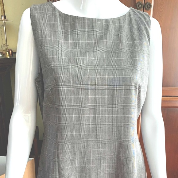 45% wool blend Light gray plaid straight style dress just at knee Eu44 US 12 - Picture 2 of 16